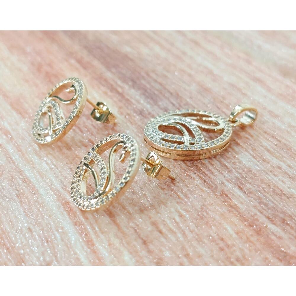 Golden Time 18k Gold Plated Swan Earrings and Pendant Set. - Picture 4 of 7